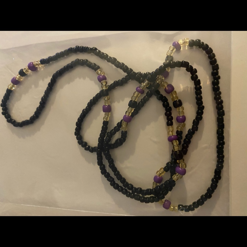 Waist beads